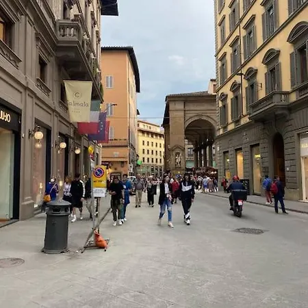 Ponte Vecchio Loft. *